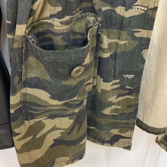 Camouflage jacket - Picture 4 of 6